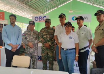 Fundación Raymond Rodríguez, DNCD, Armada RD y Auxiliares Navales llevan jornada de salud a Palmar de Ocoa