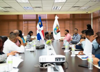 Alcalde SDE acuerda con partidos políticos evitar colocar propaganda en espacios público 