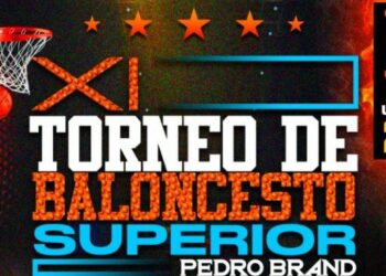 Margnaury Espinal entrega 100 mil pesos para “ Torneo de Baloncesto Superior “