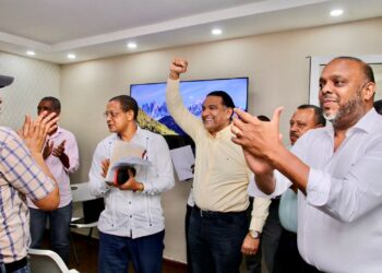 Luis Alberto asegura transformará SDE; califica de ineficiente e irresponsable actual gestión