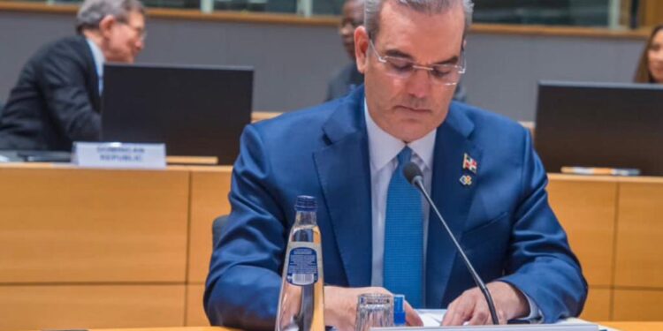 Presidente Abinader inicia jornada en Bruselas con reunión entre líderes europeos y del Caribe