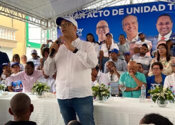 Fredy Fernández encabeza acto de unidad con precandidatos congresuales y municipales de Tenares