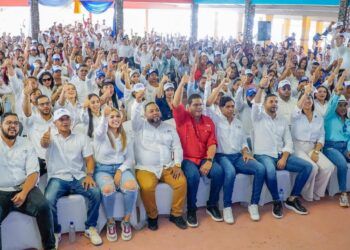 Juventud del PRM juramenta a jóvenes en San José de Ocoa