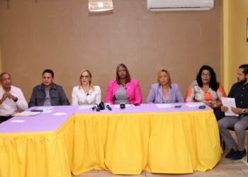 Regidores PLD y FP cuestionan a Manuel de Jiménez de cometer supuestas irregularidades en ASDE