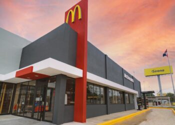 McDonald’s abre nueva sucursal en la Charles de Gaulle