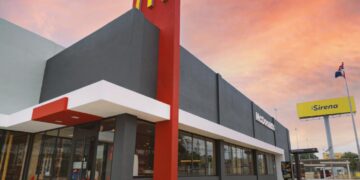 McDonald’s abre nueva sucursal en la Charles de Gaulle