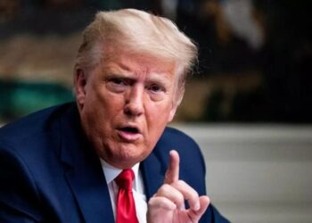 Trump asegura que continuará campaña electoral aunque sea condenado