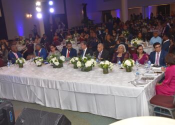 La Batalla de la Fe realiza cena de gala como parte de la celebración de su 60 aniversario