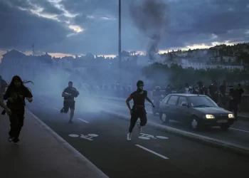 Violencia en Francia: Arrestaron a 1.311 personas en la cuarta noche de disturbios