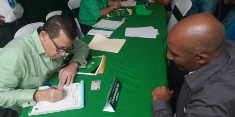 Anibal Rivera presenta sus aspiraciones a Diputado por el  Distrito Nacional