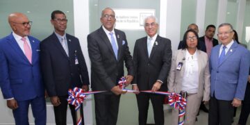 Gobierno entrega obras deportivas y de seguridad valoradas en más de RD$ 85 millones