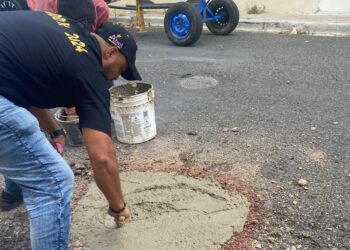 Carlos Almonte lanza "Programa de Cero Hoyos en Tu Barrio" en Puerto Plata