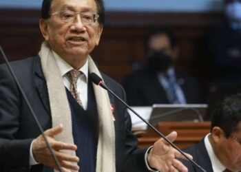 Diputado peruano defiende “relaciones sexuales” con niñas