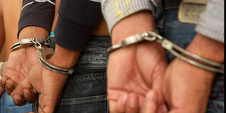 PN apresa dos hombres que intentaron extraer dinero de un cajero automático en Barahona