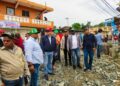 Aspirante a alcalde de Santo Domingo Oeste, recorre zonas afectadas por tormenta Franklin