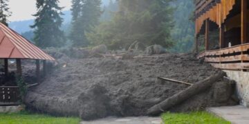 Al menos seis muertos y 31 desaparecidos por deslizamiento de tierra en Georgia