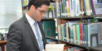 Renombrados escritores nacionales tendrán participación en la Feria del Libro 2023