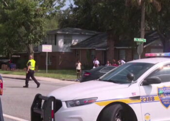 Conmoción en Florida por un ataque armado que dejó “varios muertos”