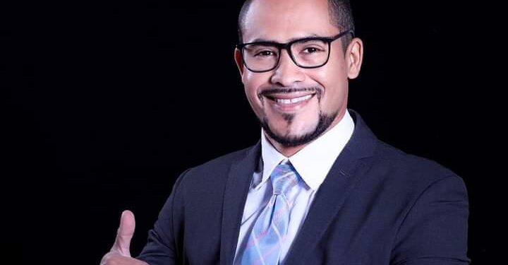 Pastor y cantautor Admel Cuesta lanza su precandidatura a regidor por SDE