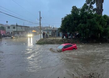Impactantes imágenes del paso tormenta tropical Hilary por México y California