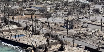 Ya son 96 los muertos en Maui y la prioridad es buscar a los cientos de desaparecidos