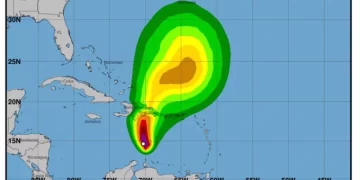 Franklin continúa sin cambio de intensidad al Sur de Santo Domingo