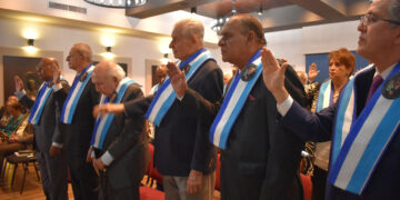 Juramentan personalidades como miembros de honor del Instituto Duartiano