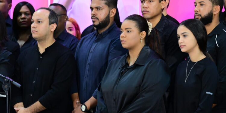 Jóvenes declaran luto nacional por abandono del Gobierno PRM