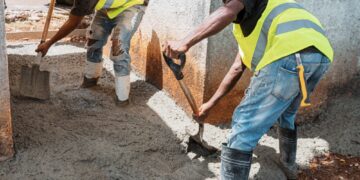 ADN reconstruye aceras y realiza intervenciones en el cementerio Máximo Gómez y Cristo Redentor