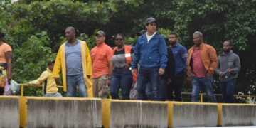 Wellington Arnaud recorre puntos críticos cañadas Bella Vista y Ñagá, en Haina