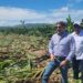 Ministro Limber Cruz acude a zona que  impactó tornado y afectó plantaciones de plátano en La Vega