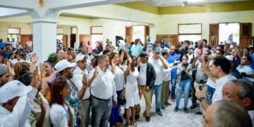 Unidad Externa con Luis juramenta exaspirante a Alcalde del PLD en Hato Mayor