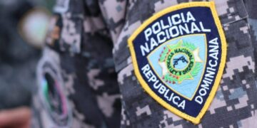 PN captura dos hombres por robo en banca de lotería en la Av. 27 de Febrero