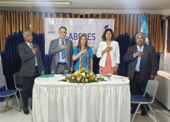ADASEC lanza plataforma educativa Saberes Academy