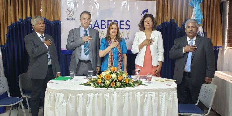 ADASEC lanza plataforma educativa Saberes Academy