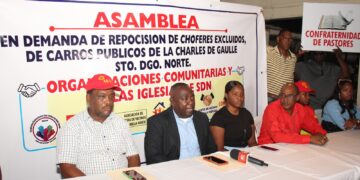 Organizaciones comunitarias y religiosas de SDN demanda de reposición de choferes de carros públicos