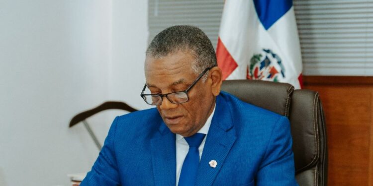 Migración alcanza cifra histórica deportando 26,058 extranjeros ilegales en mes de julio 2023