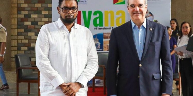Presidente de Guyana, Mohamed Irfaan Alí, llega este martes al país en visita oficial