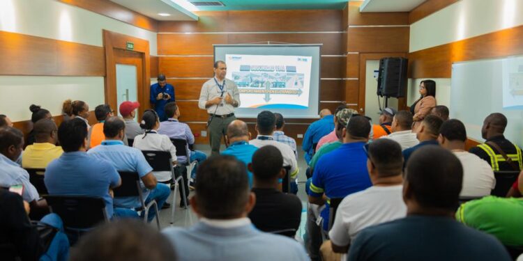 Intrant, HIT Puerto Río Haina y 3M instruyen sobre prevención de accidentes a conductores vehículos de carga