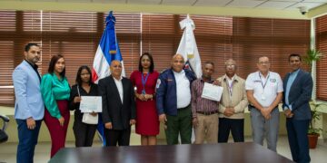 ASDE indemniza familiares de bombero fallecido