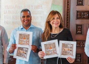 ADN e INPOSDOM ponen en circulación sello postal conmemorativo a los 525 años de la ciudad Sto. Dgo