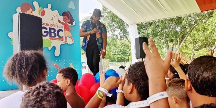 Fundación GBC realiza día de niños en Santiago