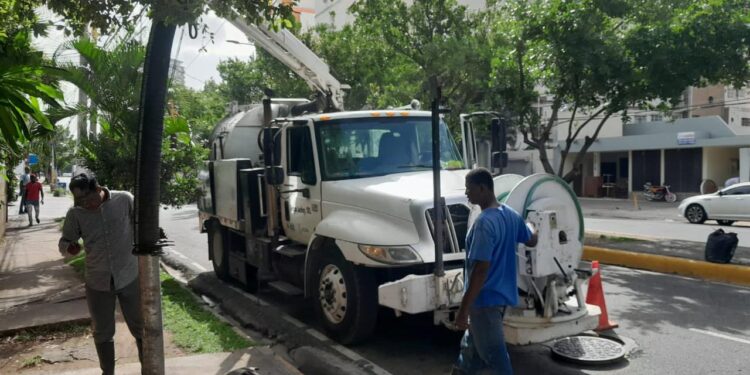Alcaldía del Distrito activa comité ante desastres por tormenta Franklin