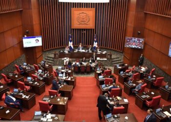 Senado suspende sesión del miércoles por paso tormenta Franklin