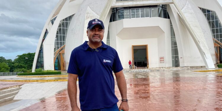 Doctor Asmín Aquino exhorta a monteplatenses a tener prudencia durante el paso de la tormenta Franklin