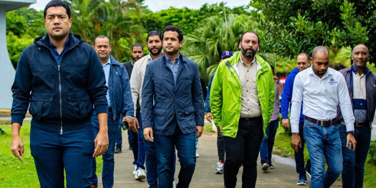 José Gregorio Cabrera recorre sectores vulnerables de la capital ante paso de la tormenta Franklin