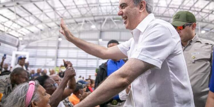 Gobierno inaugurará 14 obras y entregará nuevos apartamentos este fin de semana en seis provincias