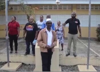 Comunitarios en San Luis se quejan por falta de aulas para inicio del año escolar