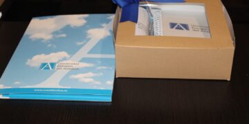 FUNIBER RD organiza despedida a estudiantes dominicanos que estudiarán en UNETLÁNTICO