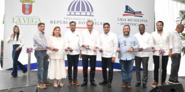 Presidente Abinader y Alcaldía Vegana inauguran obras municipales por RD$150 millones